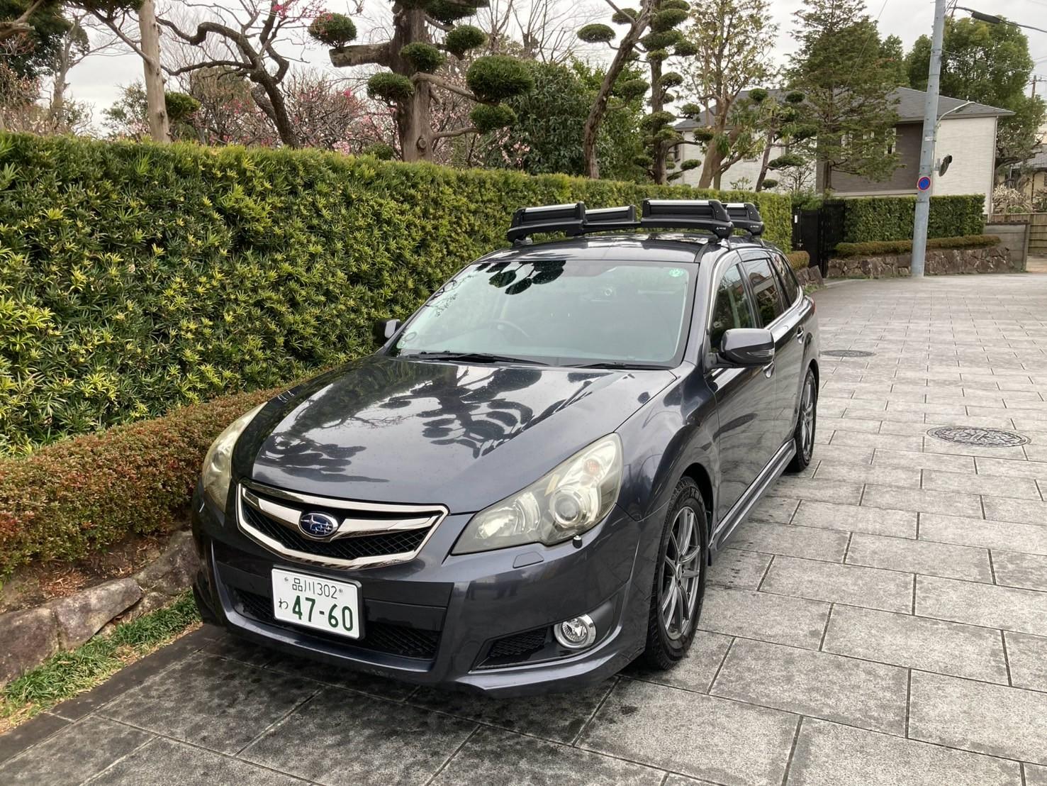 レガシー4WD　5人乗り
